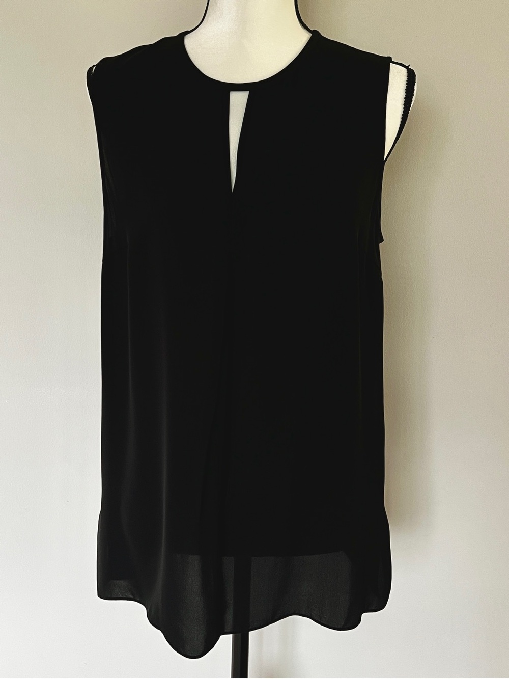 KOBI HALPERIN Black 100% Silk Cutout Tunic Tank | Medium